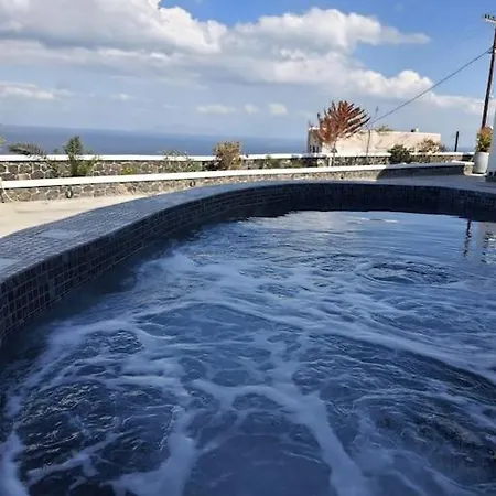 D' Amigos Superior Cave House With Outdoor Hottub アパート