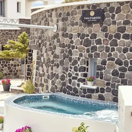D' Amigos Superior Cave House With Outdoor Hottub * Vourvoúlos