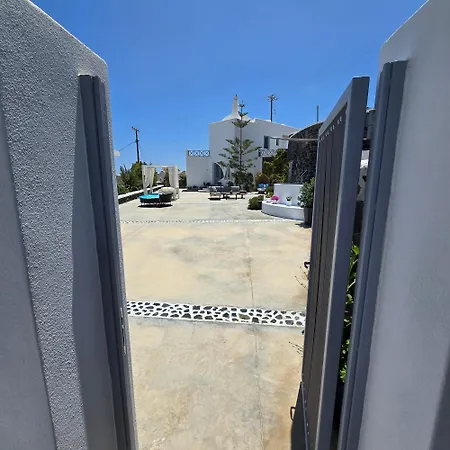 D' Amigos Superior Cave House With Outdoor Hottub * Vourvoúlos