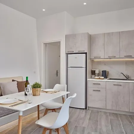 D' Amigos Superior Cave House With Outdoor Hottub *