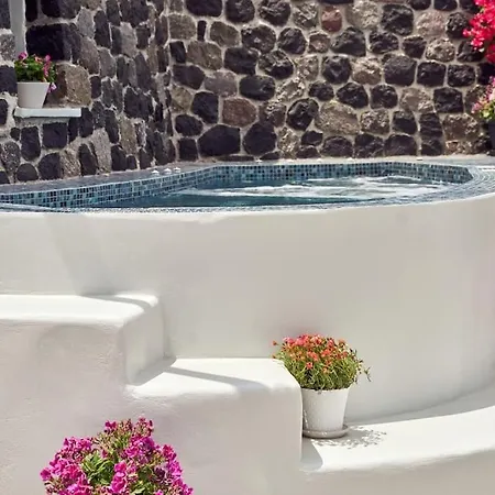 D' Amigos Superior Cave House With Outdoor Hottub * Vourvoulos