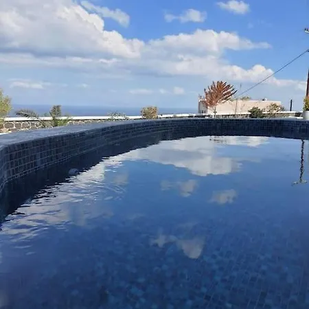 D' Amigos Superior Cave House With Outdoor Hottub Apartment Vourvoulos