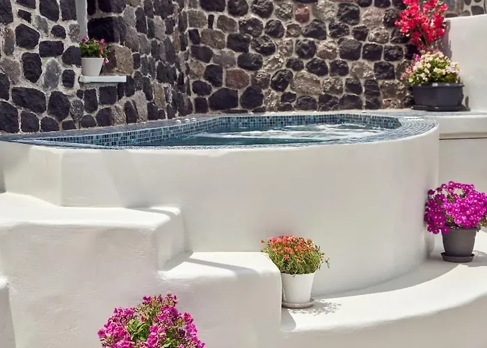 D' Amigos Superior Cave House With Outdoor Hottub * Vourvoúlos