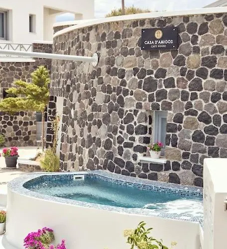 D' Amigos Superior Cave House With Outdoor Hottub * Vourvoúlos