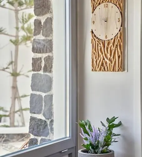 D' Amigos Superior Cave House With Outdoor Hottub Appartement