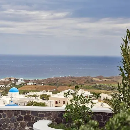 D' Amigos Superior Cave House With Outdoor Hottub * Vourvoúlos